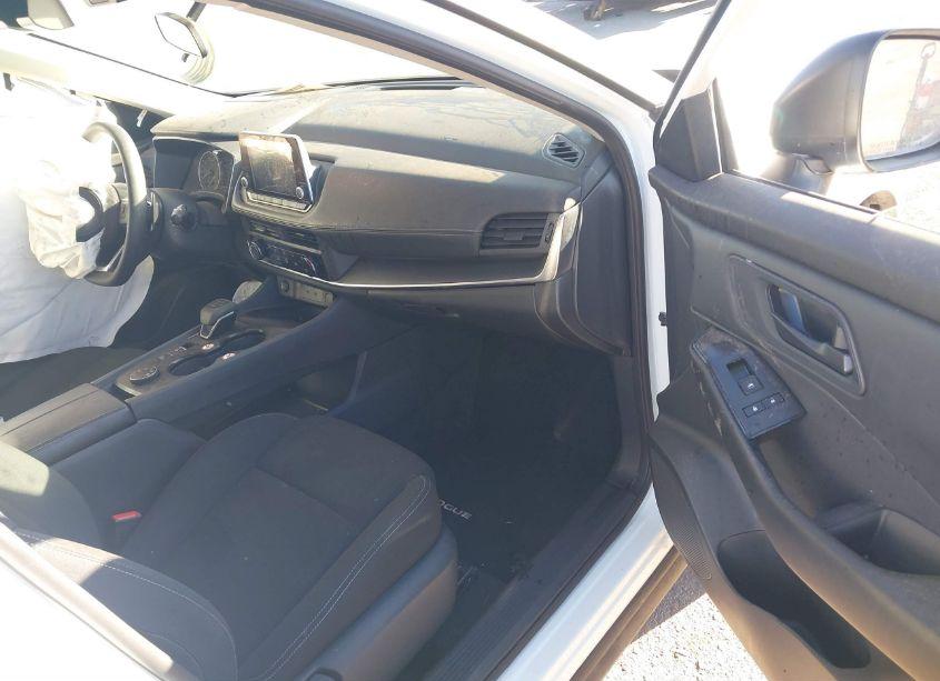 Photo 5 of 2024 Nissan Rogue S INTELLIGENT AWD (VIN 5N1BT3AB1RC745204)