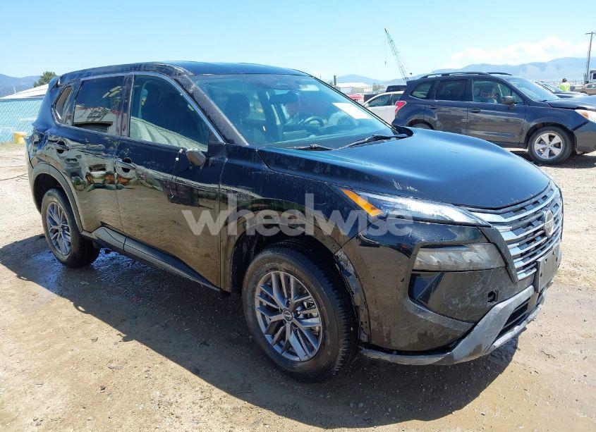 2024 Nissan Rogue S INTELLIGENT AWD (VIN 5N1BT3AB1RC757658) main photo