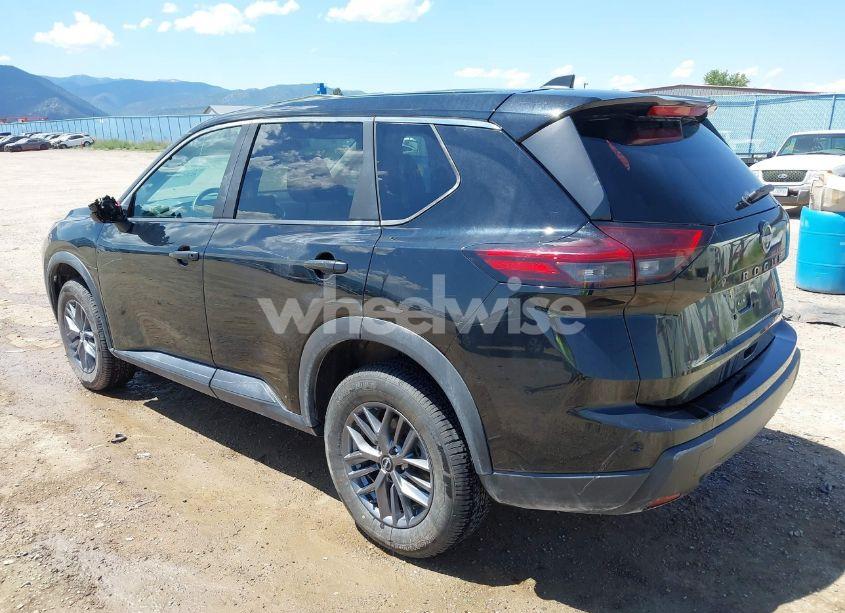 Photo 3 of 2024 Nissan Rogue S INTELLIGENT AWD (VIN 5N1BT3AB1RC757658)