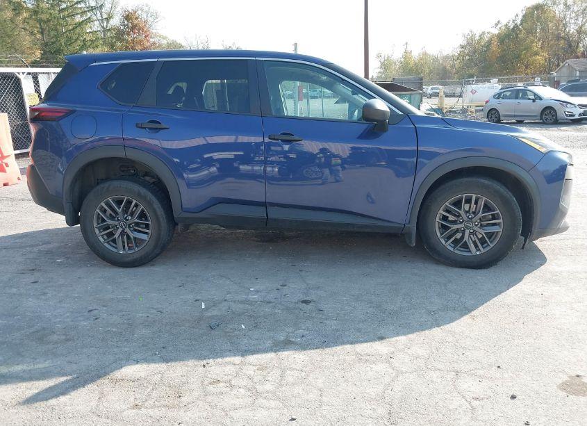 Photo 13 of 2022 Nissan Rogue S INTELLIGENT AWD (VIN 5N1BT3AB2NC714943)