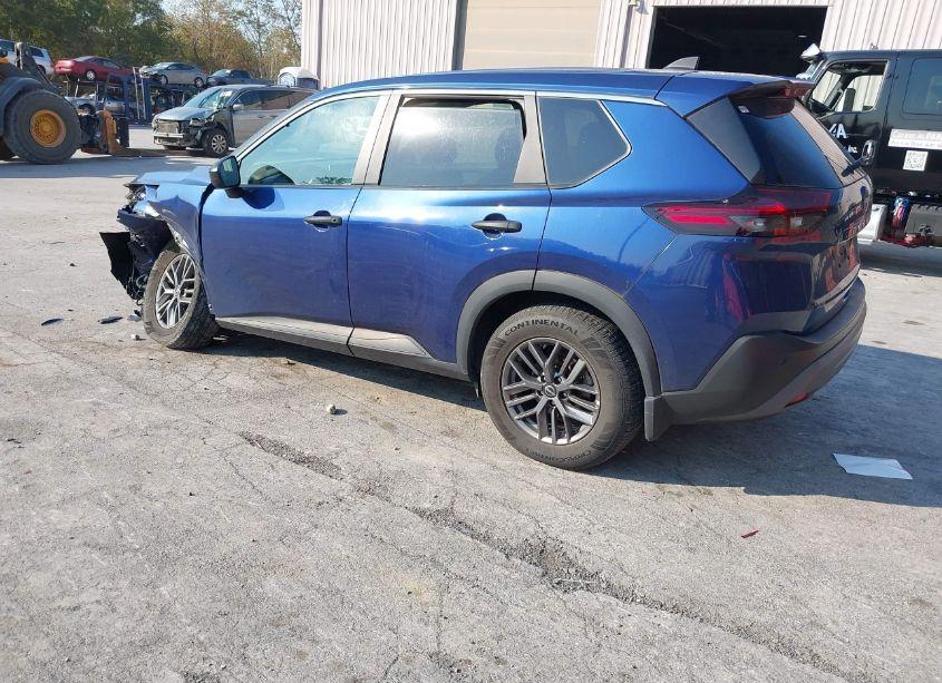 Photo 3 of 2022 Nissan Rogue S INTELLIGENT AWD (VIN 5N1BT3AB2NC714943)