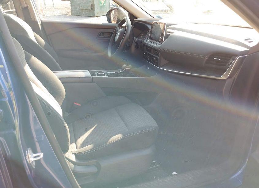 Photo 5 of 2022 Nissan Rogue S INTELLIGENT AWD (VIN 5N1BT3AB2NC714943)