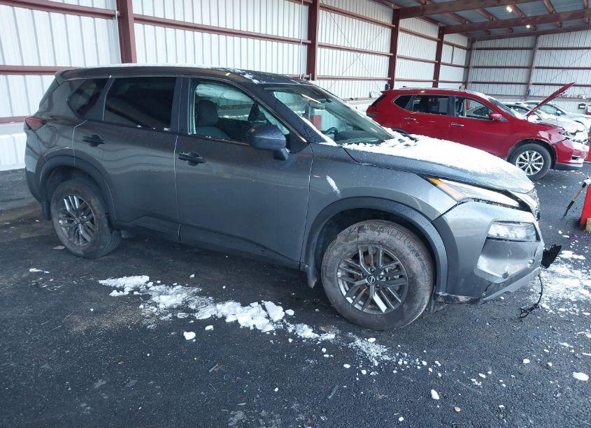 2023 Nissan Rogue S (VIN 5N1BT3AB2PC872282) main photo