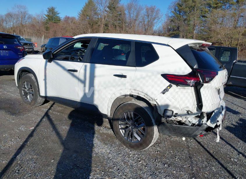 Photo 3 of 2024 Nissan Rogue S INTELLIGENT AWD (VIN 5N1BT3AB2RC698331)