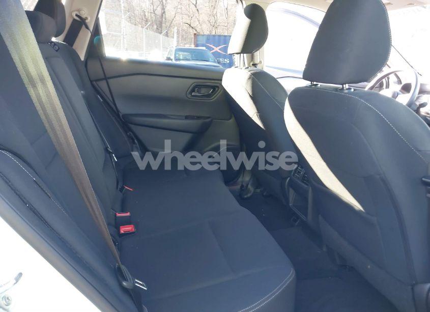 Photo 8 of 2024 Nissan Rogue S INTELLIGENT AWD (VIN 5N1BT3AB2RC698331)