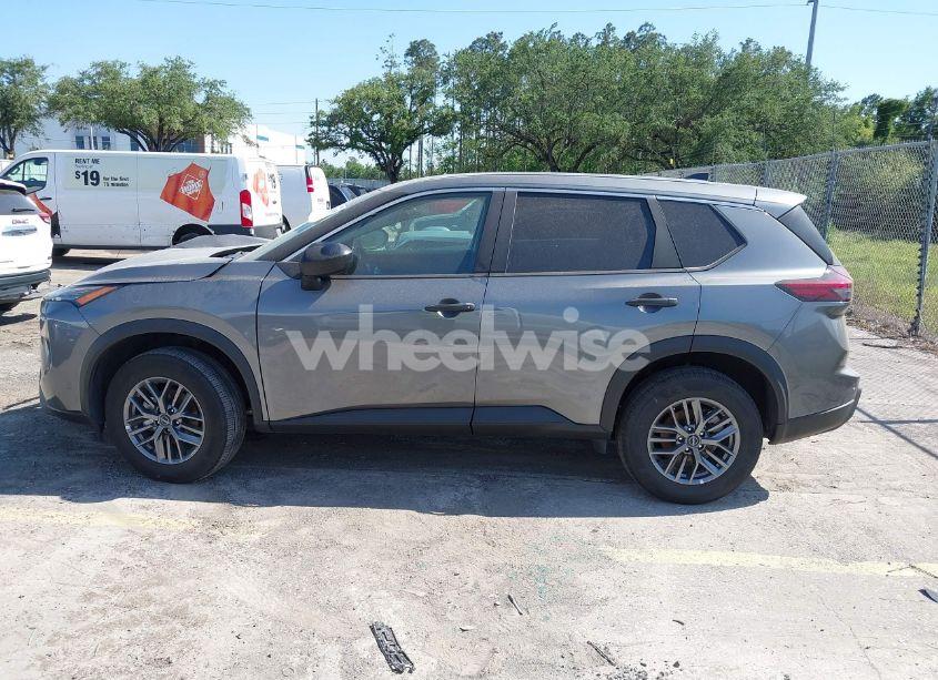 Photo 14 of 2024 Nissan Rogue S INTELLIGENT AWD (VIN 5N1BT3AB2RC723079)