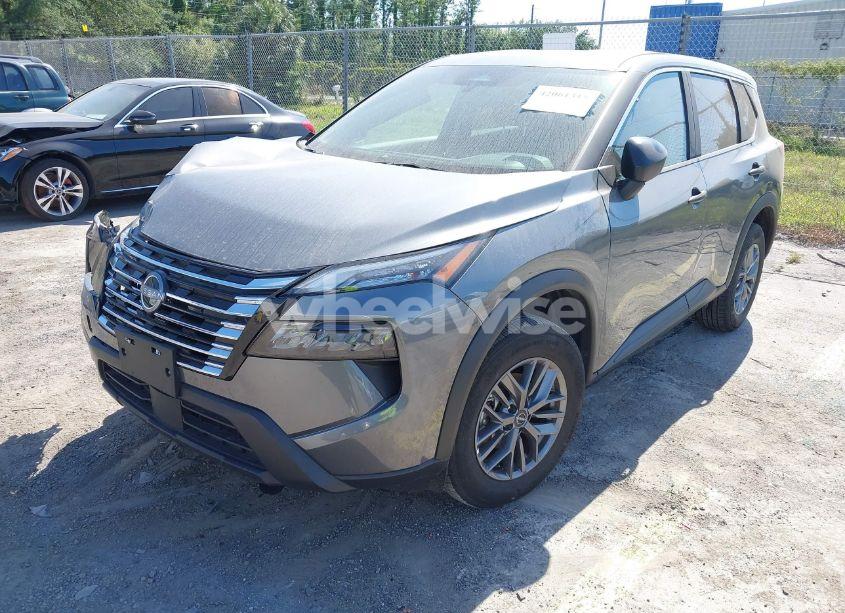 Photo 2 of 2024 Nissan Rogue S INTELLIGENT AWD (VIN 5N1BT3AB2RC723079)