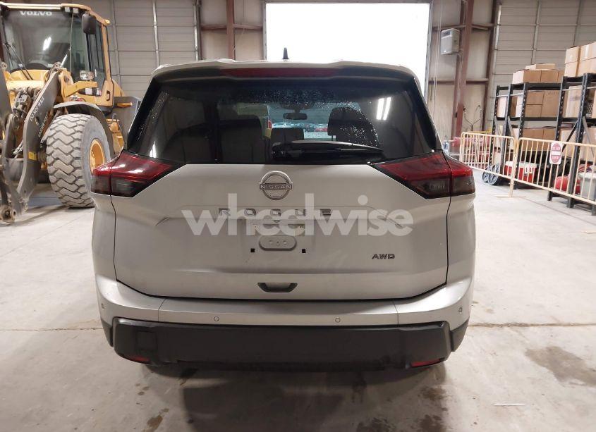 Photo 16 of 2024 Nissan Rogue S INTELLIGENT AWD (VIN 5N1BT3AB2RC748340)