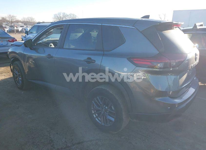 Photo 3 of 2024 Nissan Rogue S INTELLIGENT AWD (VIN 5N1BT3AB2RC750718)