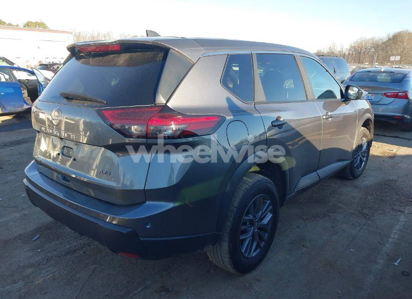 Photo 4 of 2024 Nissan Rogue S INTELLIGENT AWD (VIN 5N1BT3AB2RC750718)