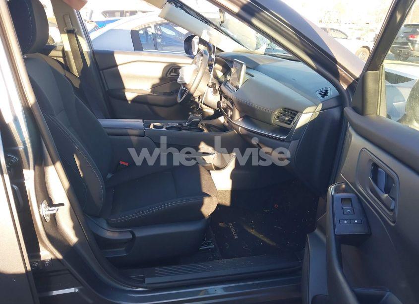 Photo 5 of 2024 Nissan Rogue S INTELLIGENT AWD (VIN 5N1BT3AB2RC750718)