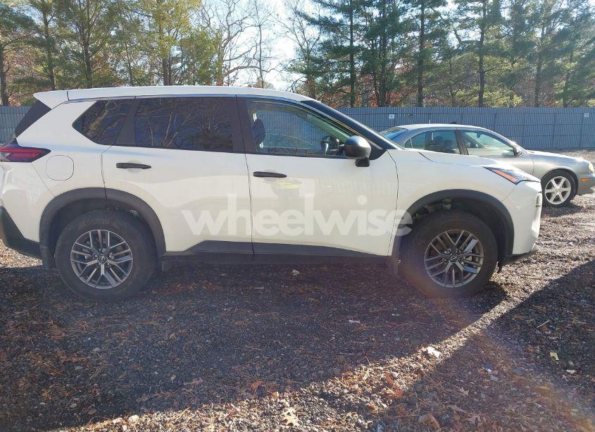 Photo 13 of 2023 Nissan Rogue S (VIN 5N1BT3AB3PC826282)