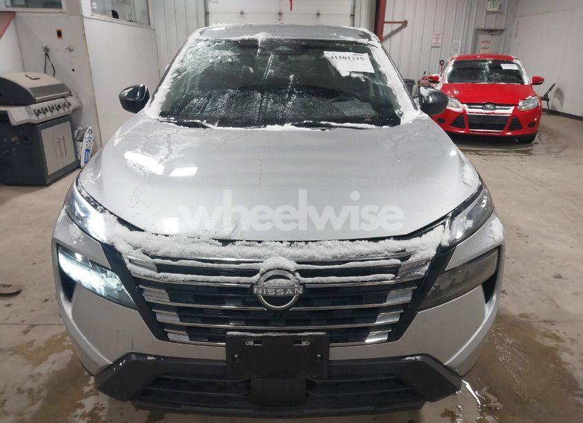 Photo 12 of 2024 Nissan Rogue S INTELLIGENT AWD (VIN 5N1BT3AB3RC679447)