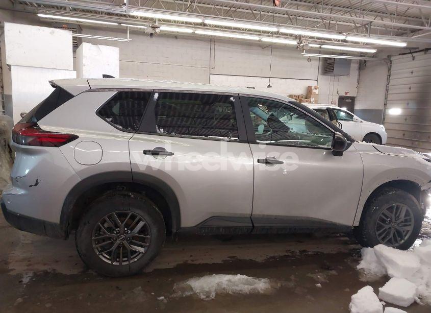 Photo 13 of 2024 Nissan Rogue S INTELLIGENT AWD (VIN 5N1BT3AB3RC715251)