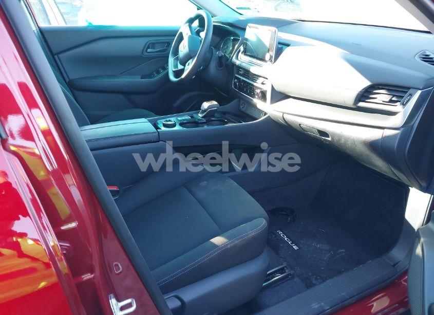 Photo 5 of 2025 Nissan Rogue S INTELLIGENT AWD (VIN 5N1BT3AB3SC763130)