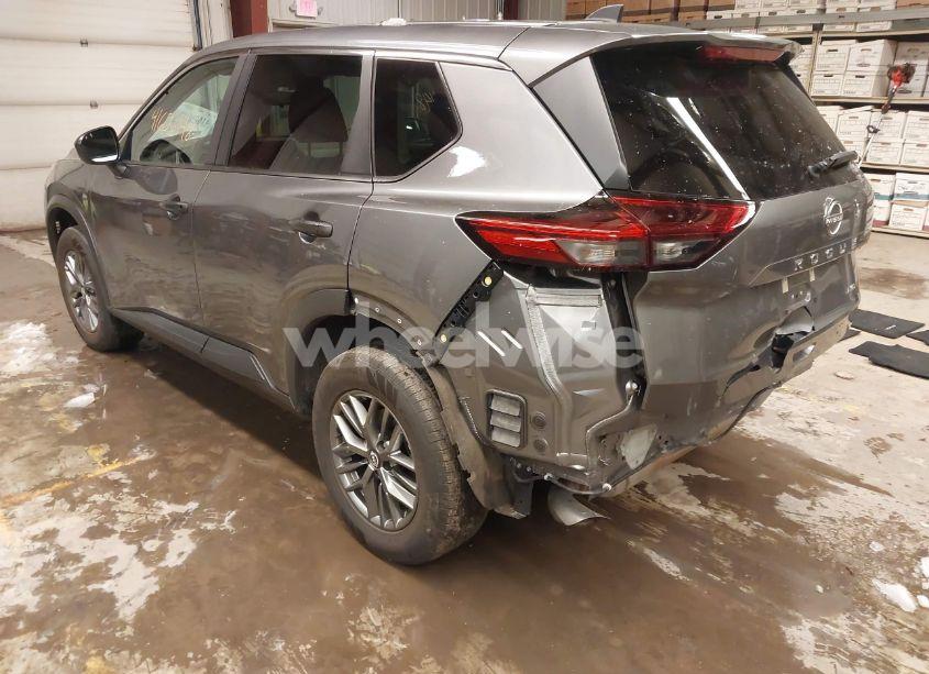 Photo 3 of 2022 Nissan Rogue S INTELLIGENT AWD (VIN 5N1BT3AB4NC710991)