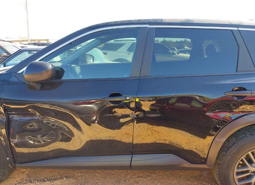 Photo 14 of 2023 Nissan Rogue S INTELLIGENT AWD (VIN 5N1BT3AB4PC676022)