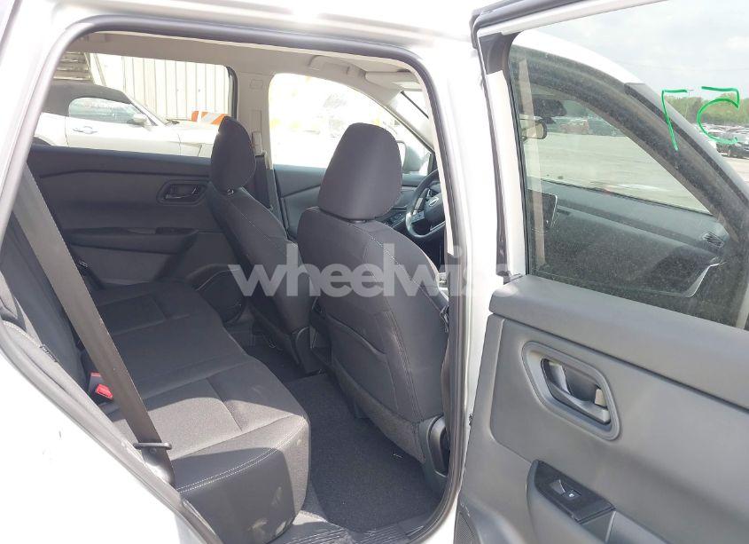 Photo 8 of 2025 Nissan Rogue S INTELLIGENT AWD (VIN 5N1BT3AB4SC834268)