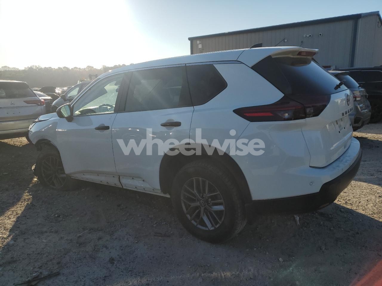 Photo 2 of 2024 NISSAN ROGUE S (VIN 5N1BT3AB5RC686464)