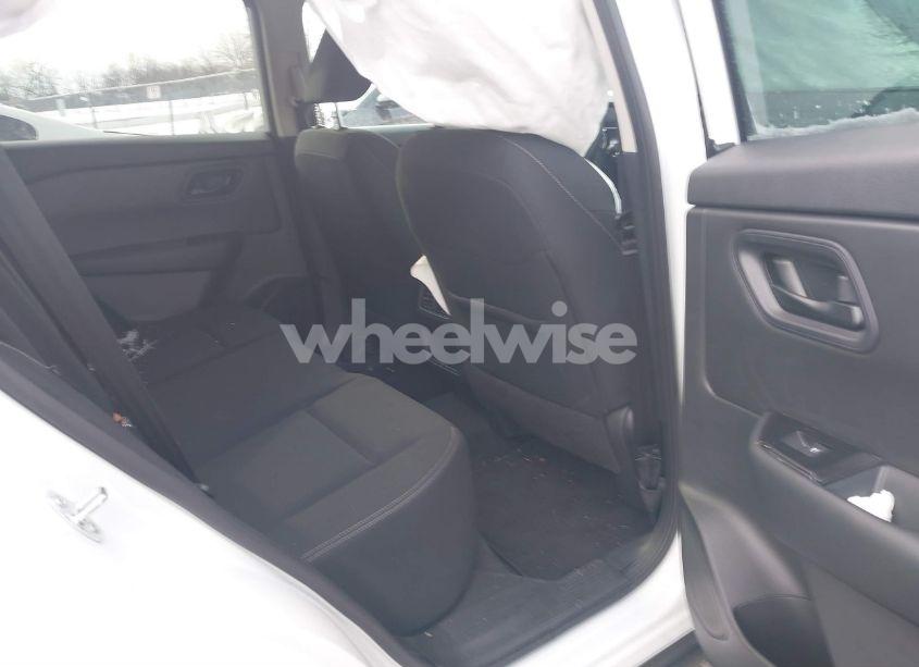 Photo 8 of 2024 Nissan Rogue S INTELLIGENT AWD (VIN 5N1BT3AB5RC701772)