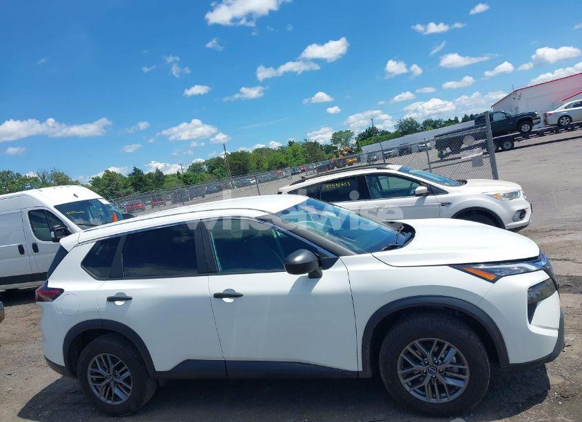 Photo 13 of 2024 Nissan Rogue S (VIN 5N1BT3AB7RC670251)