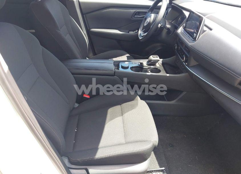 Photo 5 of 2024 Nissan Rogue S (VIN 5N1BT3AB7RC670251)