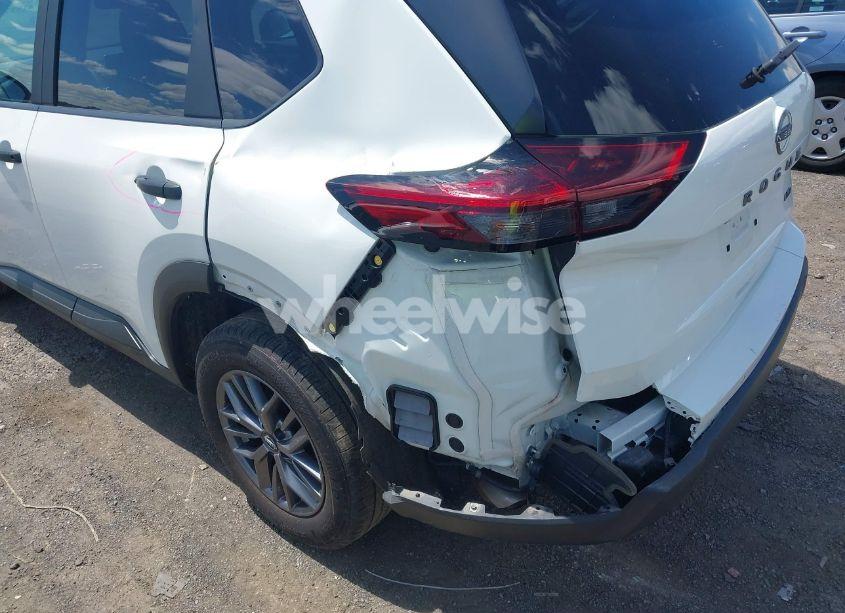 Photo 6 of 2024 Nissan Rogue S (VIN 5N1BT3AB7RC670251)
