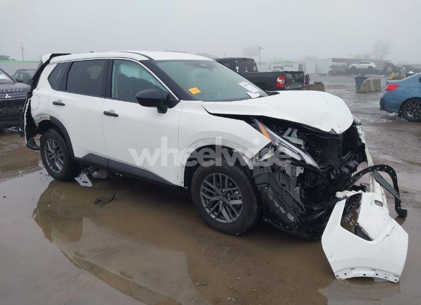 2024 Nissan Rogue S INTELLIGENT AWD (VIN 5N1BT3AB7RC671402) main photo