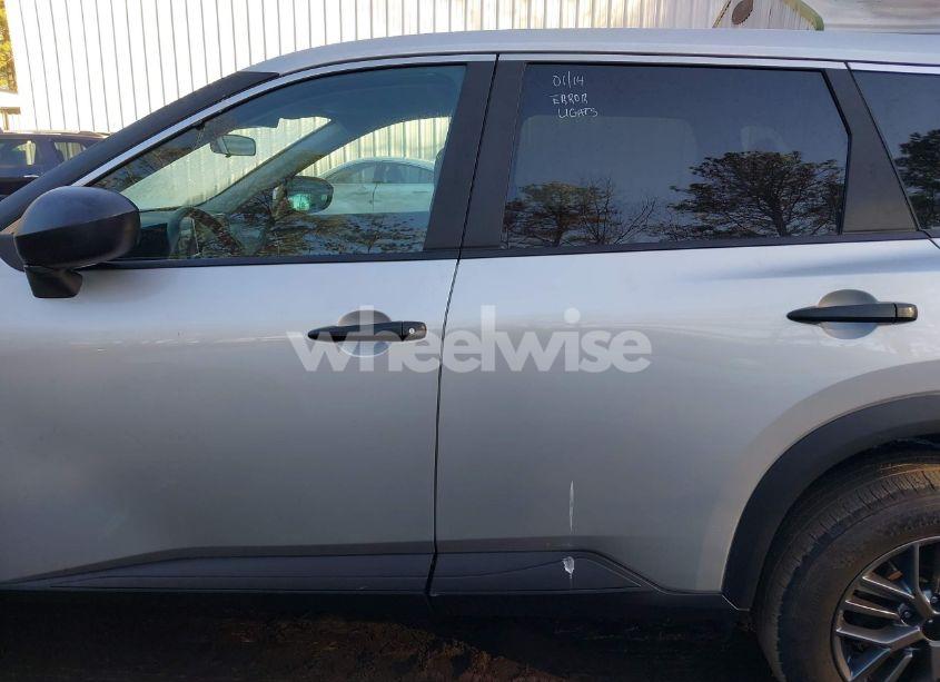 Photo 14 of 2024 Nissan Rogue S INTELLIGENT AWD (VIN 5N1BT3AB7RC686935)