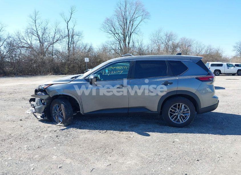 Photo 15 of 2024 Nissan Rogue S INTELLIGENT AWD (VIN 5N1BT3AB7RC704009)