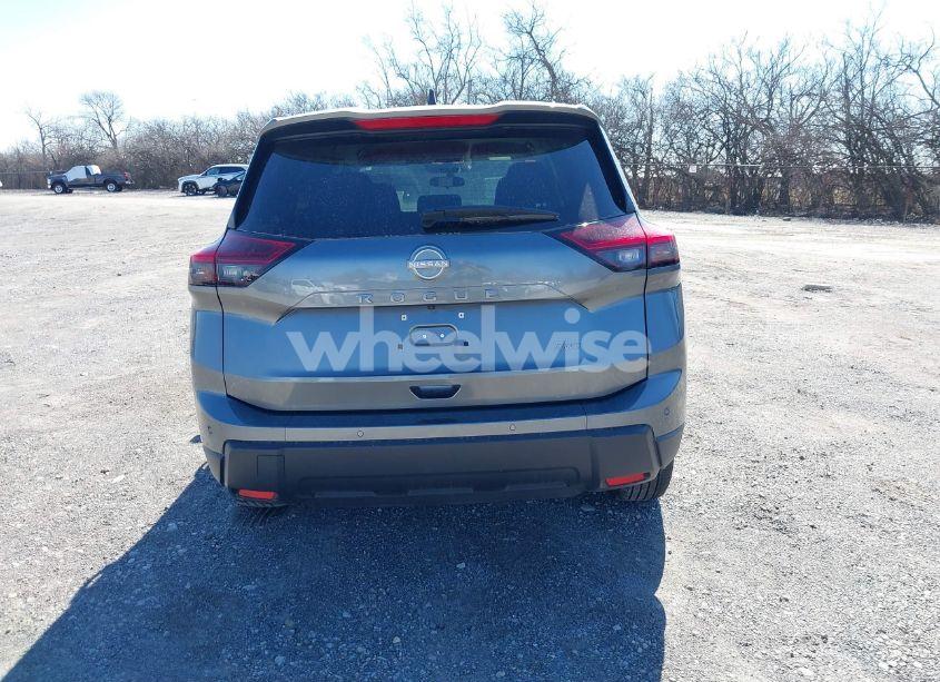 Photo 17 of 2024 Nissan Rogue S INTELLIGENT AWD (VIN 5N1BT3AB7RC704009)