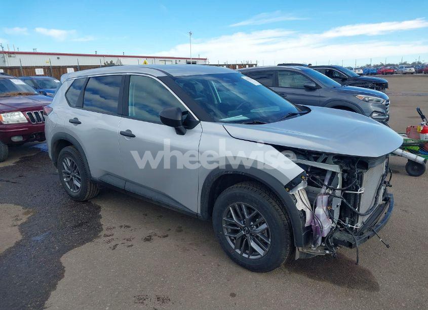 2024 Nissan Rogue S INTELLIGENT AWD (VIN 5N1BT3AB8RC680139) main photo