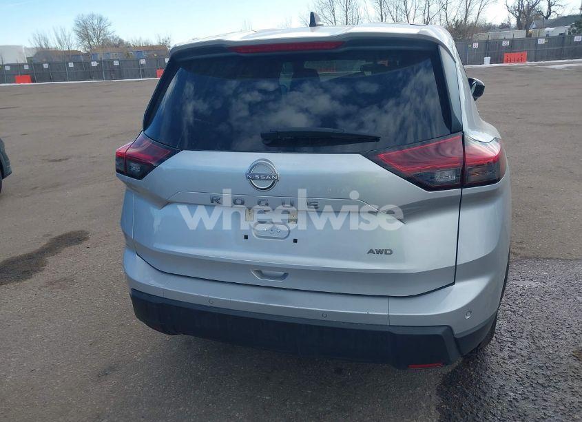 Photo 16 of 2024 Nissan Rogue S INTELLIGENT AWD (VIN 5N1BT3AB8RC680139)