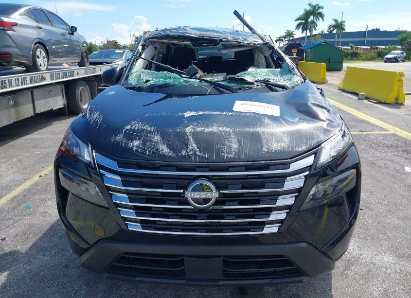 Photo 6 of 2024 Nissan Rogue S INTELLIGENT AWD (VIN 5N1BT3AB8RC712264)