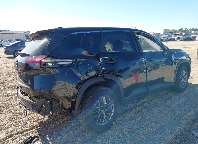 Photo 4 of 2023 Nissan Rogue S INTELLIGENT AWD (VIN 5N1BT3AB9PC894876)