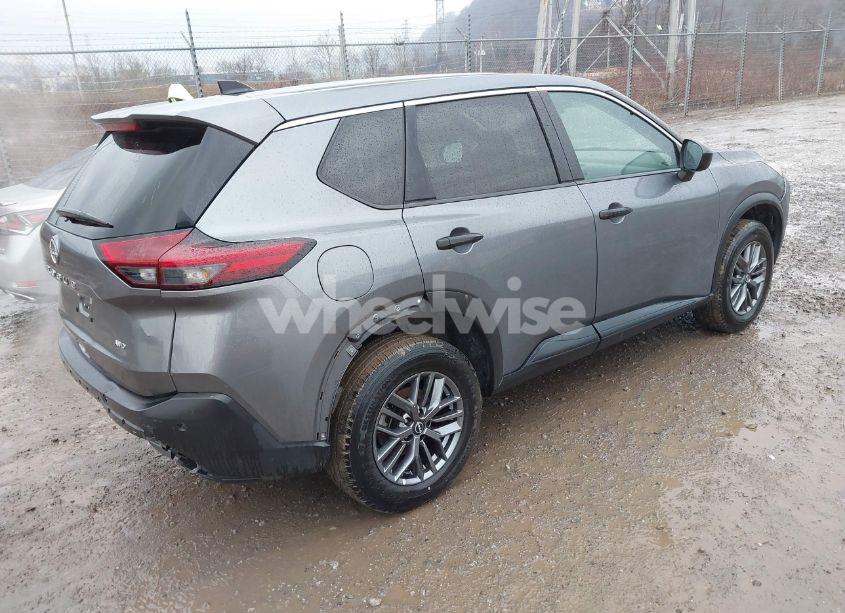 Photo 4 of 2022 Nissan Rogue S INTELLIGENT AWD (VIN 5N1BT3ABXNC708582)