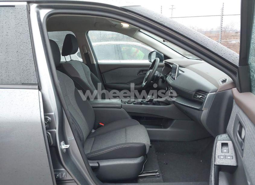 Photo 5 of 2022 Nissan Rogue S INTELLIGENT AWD (VIN 5N1BT3ABXNC708582)