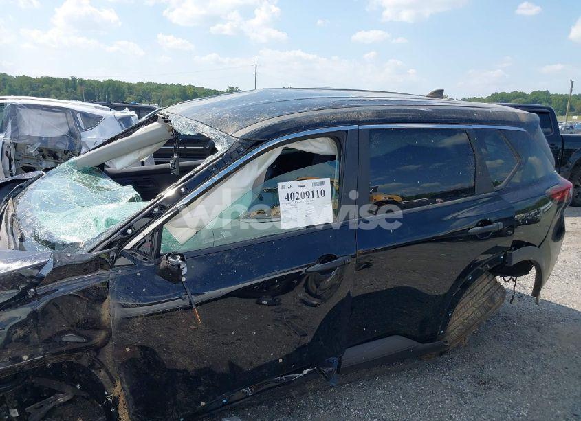 Photo 14 of 2024 Nissan Rogue S INTELLIGENT AWD (VIN 5N1BT3ABXRC726960)