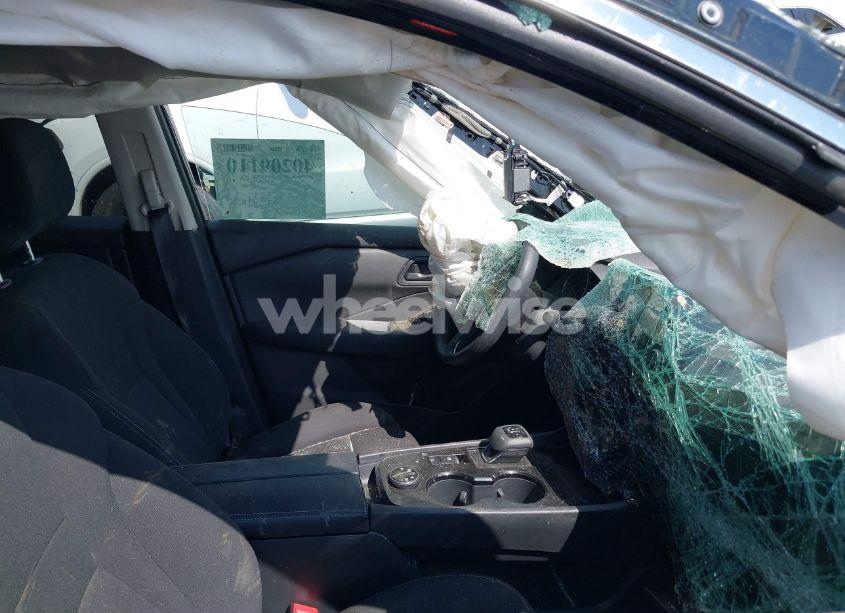 Photo 5 of 2024 Nissan Rogue S INTELLIGENT AWD (VIN 5N1BT3ABXRC726960)