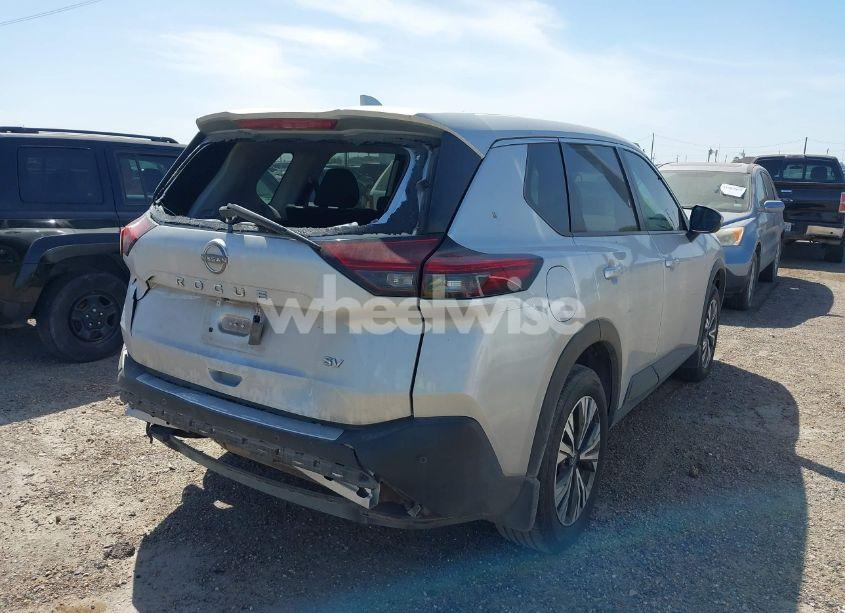 Photo 6 of 2022 Nissan Rogue SV FWD (VIN 5N1BT3BA0NC686517)