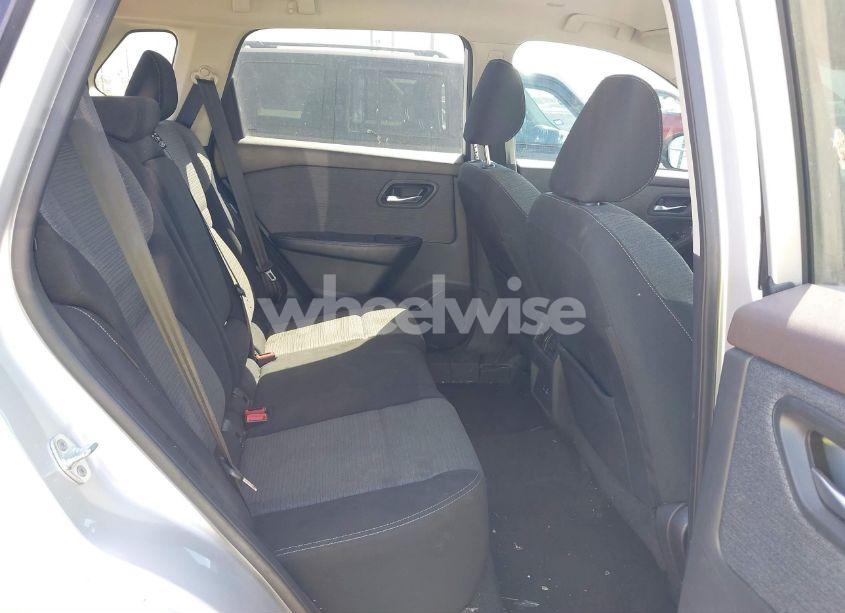 Photo 8 of 2022 Nissan Rogue SV FWD (VIN 5N1BT3BA0NC686517)