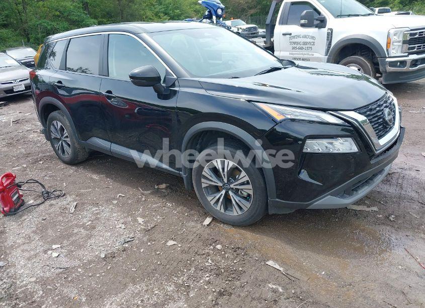 2022 Nissan Rogue SV FWD (VIN 5N1BT3BA0NC727566) main photo