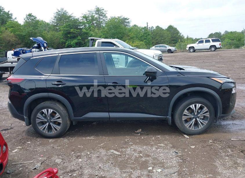Photo 13 of 2022 Nissan Rogue SV FWD (VIN 5N1BT3BA0NC727566)