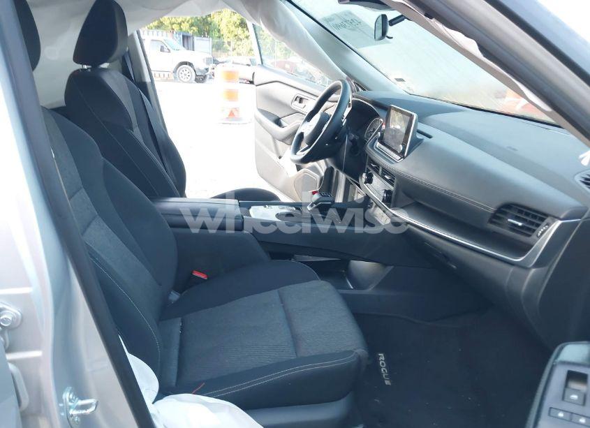 Photo 5 of 2024 Nissan Rogue SV FWD (VIN 5N1BT3BA0RC726150)