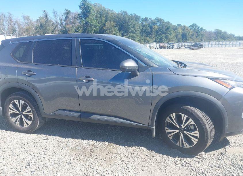 Photo 13 of 2022 Nissan Rogue SV FWD (VIN 5N1BT3BA1NC691757)