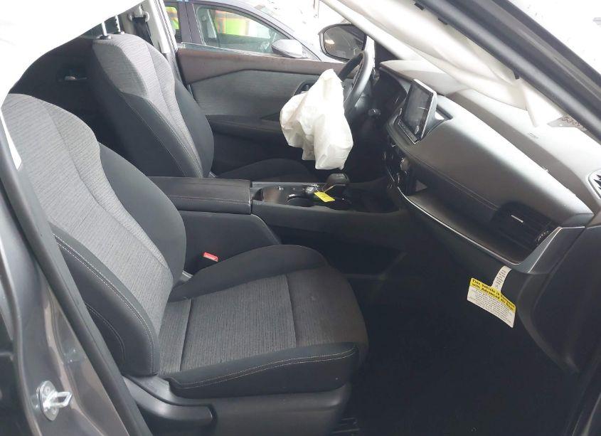 Photo 5 of 2022 Nissan Rogue SV FWD (VIN 5N1BT3BA1NC708587)