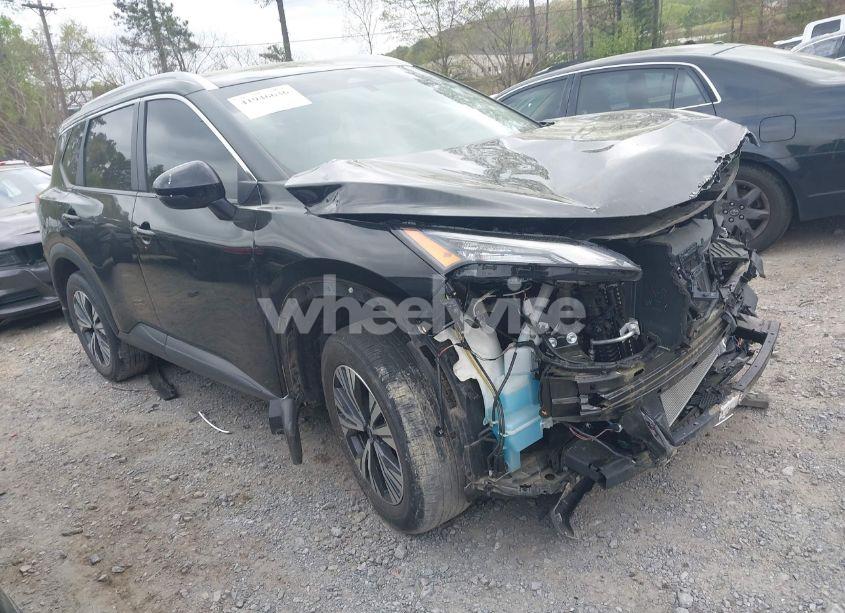 2022 Nissan Rogue SV FWD (VIN 5N1BT3BA1NC724501) main photo