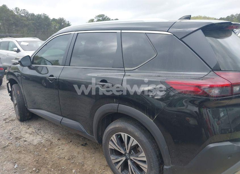 Photo 13 of 2022 Nissan Rogue SV FWD (VIN 5N1BT3BA1NC724501)