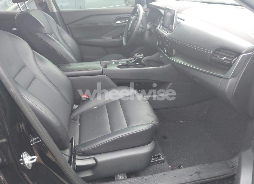 Photo 5 of 2022 Nissan Rogue SV FWD (VIN 5N1BT3BA1NC724501)