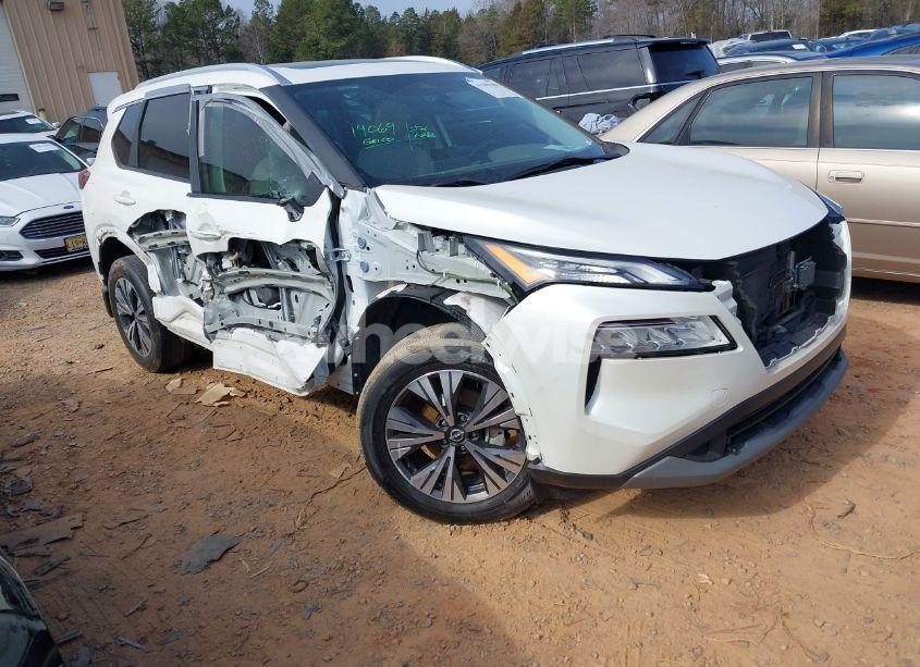 2023 Nissan Rogue SV FWD (VIN 5N1BT3BA1PC781140) main photo